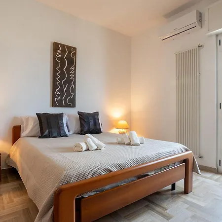 Dimora Waterfront דירה *