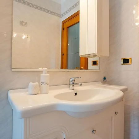 Dimora Waterfront דירה בארי