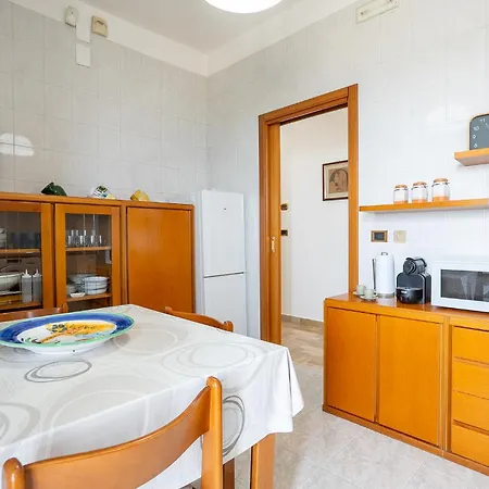 Dimora Waterfront Apartment *